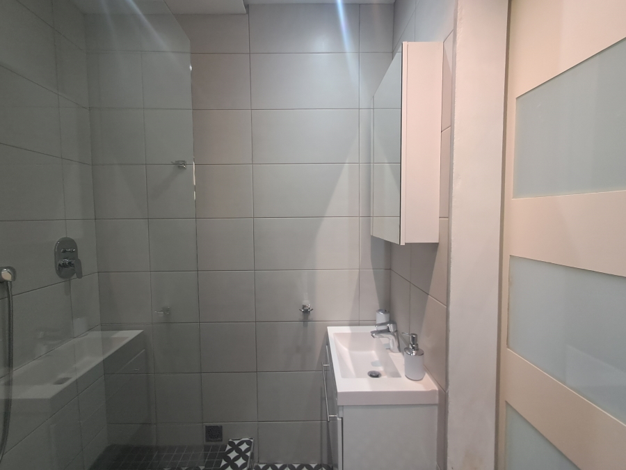 To Let 0 Bedroom Property for Rent in Sea Point Western Cape